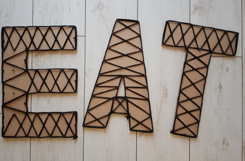 diy-wall-letters-sign